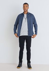 Selected Homme SLHSLIMFREDDIES - Camisa - dark sapphir