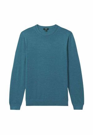 Sininen pyöreäkauluksinen neulepusero, joka on valmistettu pehmeästä materiaalista. Sen pitkähihaiset mallit, ribattu kaula-aukko ja yksinkertainen tekstuuri ilman kuvioita tai koristeita.