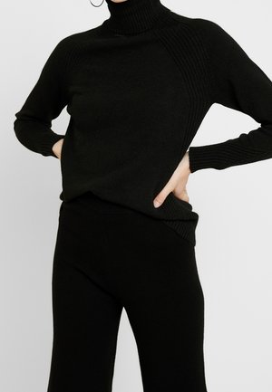 Pullover - black