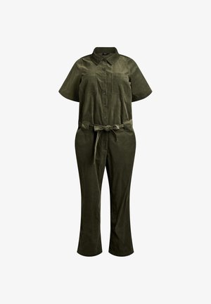 Alyvų žalios spalvos kombinezonas iš minkštos medžiagos, su apykakle, trumpomis rankovėmis, sagų užsegimu, priekinė kišenė ir diržu juosmens srityje.