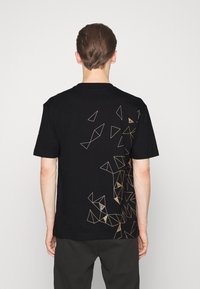 BOSS Triko s potiskem - black