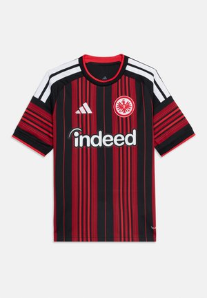 Czarno-czerwona koszulka piłkarska w paski z białym logo Adidas, herbem Eintracht Frankfurt i sponsorem "indeed" na przodzie, białe i czarne paski na ramionach.