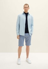 TOM TAILOR Shorts - chambray blue dobby