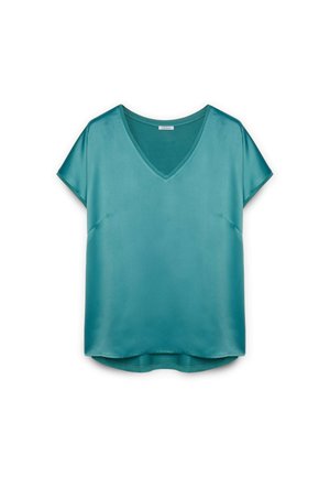 Teal satijnen top met een V-hals, korte mouwen en een licht afgeronde zoom. De stof heeft een gladde textuur en een subtiele glans.