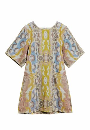 Kurzärmeliges Kleid mit einem mehrfarbigen, gemusterten Stoff in Gelb-, Blau- und Pinktönen, Rundhalsausschnitt und zwei Vorderentaschen.