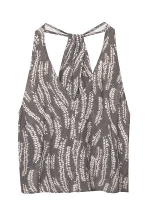 Débardeur gris avec un col en V et une caractéristique de lien au dos. Il présente un motif ondulé de couleur claire sur tout le tissu et une texture douce.