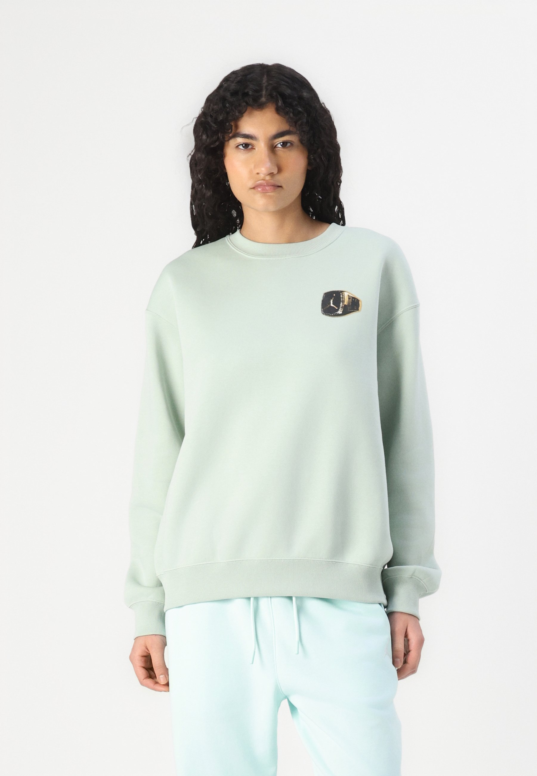 jordan sweatshirt women