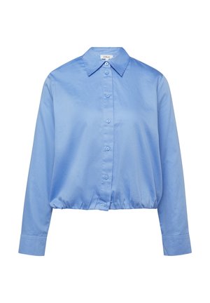 Jasnoniebieska koszula damska z długim rękawem na guziki, z klasycznym kołnierzykiem i elastycznym dołem.