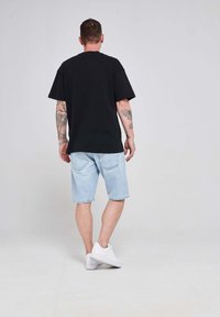 2Y Premium Džinsiniai šortai - light blue