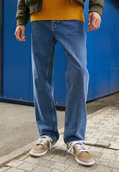 Nudie Jeans RAD RUFUS Jeans Relaxed Fit dry 70s blue/blue denim Zalando.ch