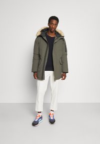 Schott NELSON - Cappotto invernale - kaki