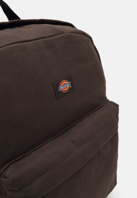 Dickies DUCK UNISEX - Ryggsekk - dark brown