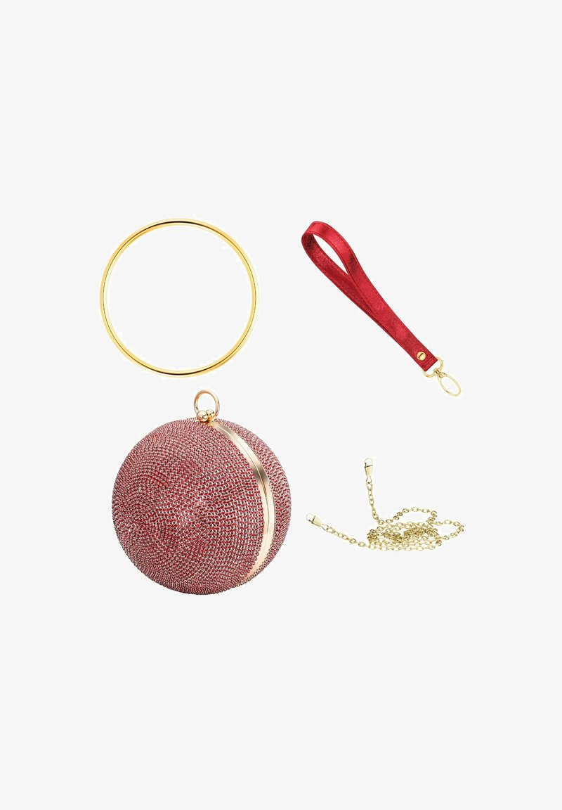 Rote Rundclutch aus Strass mit goldener Reißverschluss, goldener Metallarmbandgriff, rotem Handgelenkriemen und goldener Kettenriemen auf weißem Hintergrund.