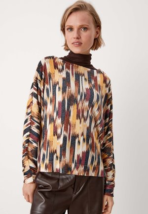 Long sleeved top - buttercup yellow
