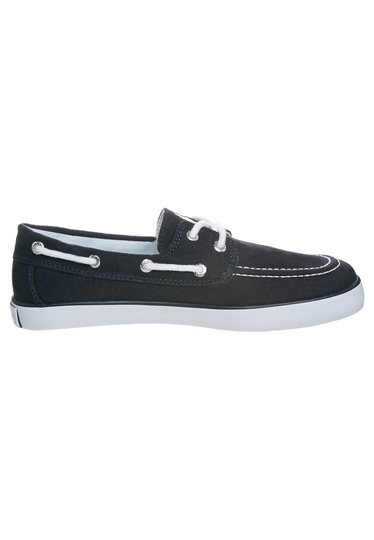 sander boat shoe