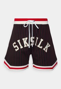 Svart randiga shorts med röda accenter, vit dragsko och med "SIK SILK" i guldtext. Tillverkade av mjukt, lätt material.