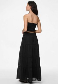 Pieces PCASTRID - Gonna lunga - black