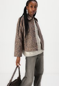 Noisy May NMHILL LEO JACKET - Jeansjakke - multi-coloured