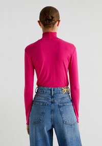 Scalpers COMFY TURTLE NECK  TEE - Langarmshirt - fucsia