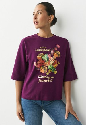 QUALITY STREET LICENSE GRAPHIC CREW NECK - T-shirt print - purple