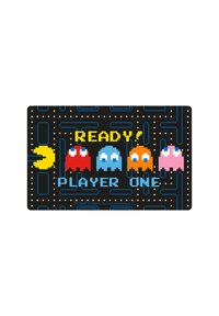 Poster a tema PAC-MAN con personaggi iconici: un PAC-MAN giallo, quattro fantasmi colorati (rosso, blu, arancione, rosa) su uno sfondo di labirinto nero. Il testo in grassetto recita "PRONTO! GIOCATORE UNO."
