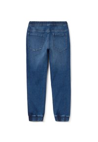 Joggers de mezclilla azul con cinturilla elástica, tobillos ajustados y dos bolsillos traseros, con una textura suave y un diseño clásico.