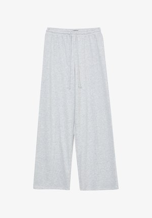 Pantaloni grigi chiari a gamba larga realizzati in tessuto morbido con vita elasticizzata e cordoncino. Presentano una texture liscia e nessun motivo visibile.