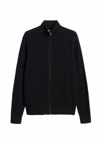 Donkerblauwe zip-up trui met een hoge kraag, geribbelde structuur, lange mouwen en een zilveren ritsdetail. Eenvoudig, getailleerd ontwerp.