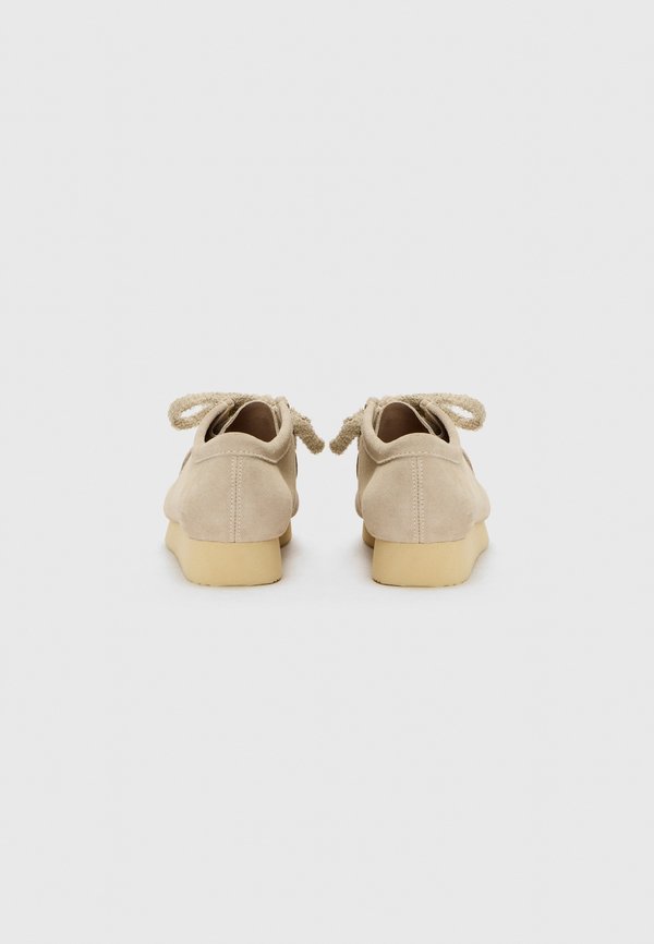 WALLABEE - Lace-ups - sand4