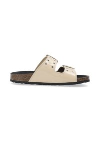 Beige gepatineerde slipper sandaal met twee brede banden met zilveren accenten, kurken voetbed en zwarte rubberen zool. Minimalistisch ontwerp voor comfort.