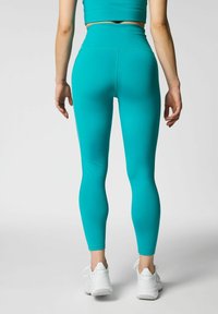 Girlfriend Collective COMPRESSIVE HIGH RISE - Leggingek - peacock