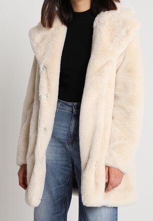 Wintermantel - off-white