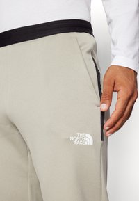 The North Face PANT - Joggebukse - clay grey/cavern grey