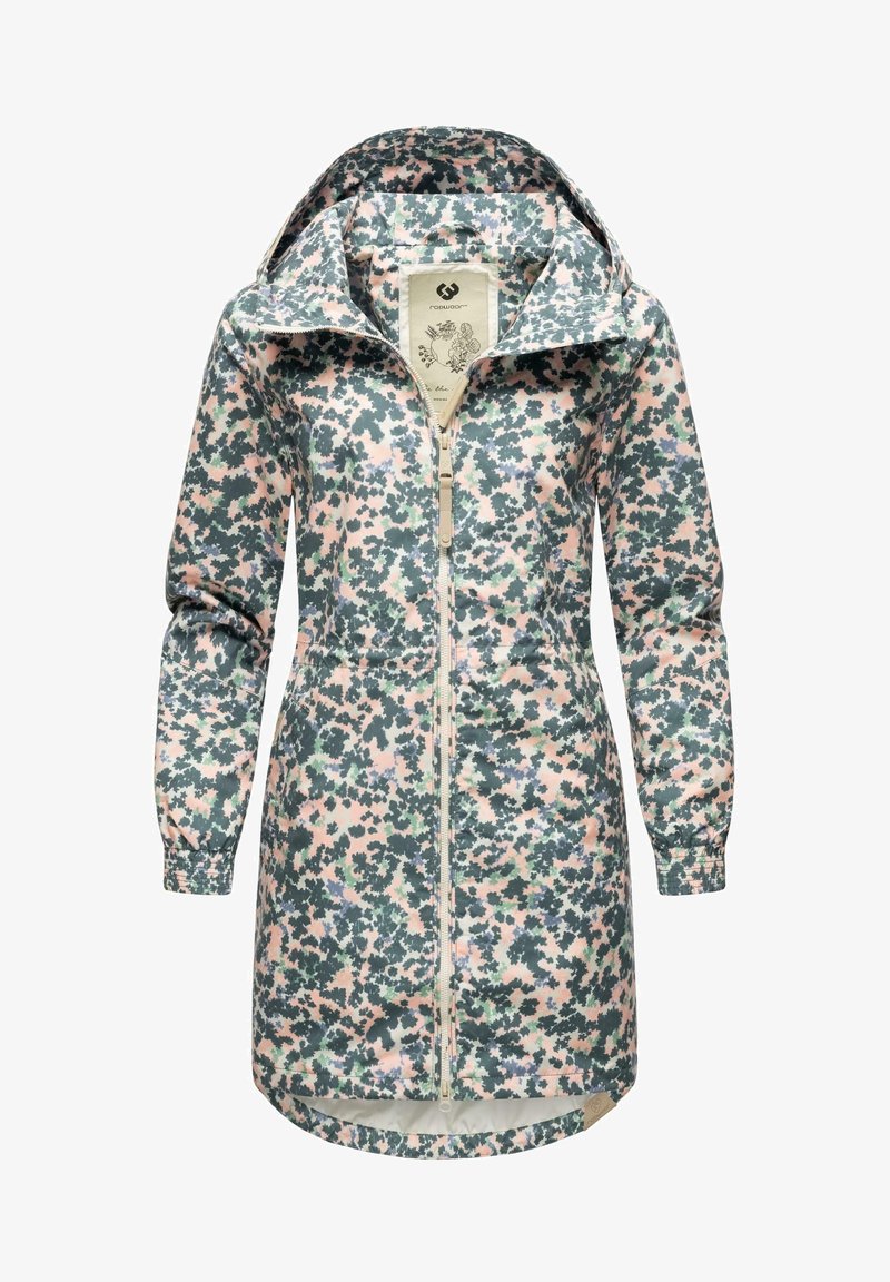 Veste longue imperméable avec capuche, fermeture éclair intégrale à l'avant, poignets élastiques, et motif camouflage pixellisé en rose, vert et gris.