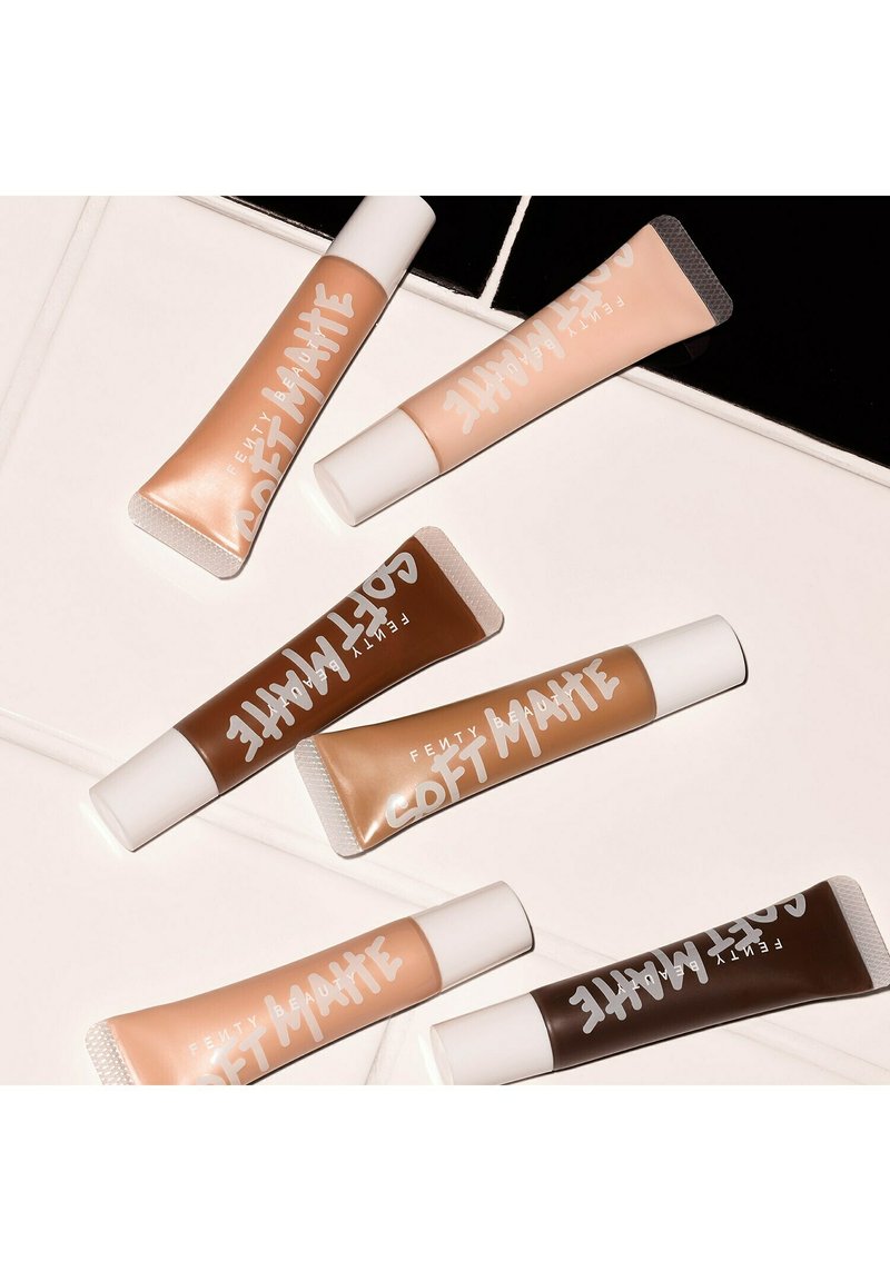 Damen Teint | Fenty Beauty PRO FILT'R SOFT MATTE – LANGANHALTENDE FOUNDATION IN REISEGRÖSSE Foundation 490/beige - ME38377 Damen Teint | Fenty Beauty PRO FILT'R SOFT MATTE – LANGANHALTENDE FOUNDATION IN REISEGRÖSSE Foundation 490/beige - ME38377