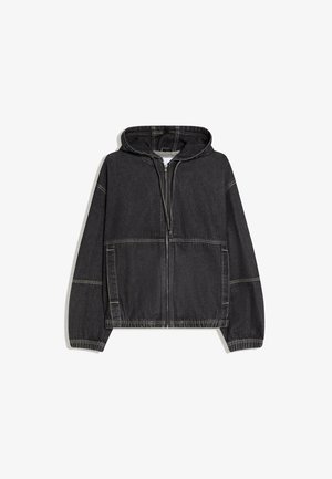 Jachetă neagră din denim cu glugă, fermoar frontal, mâneci lungi, buzunare laterale și mansete elastice și tiv.