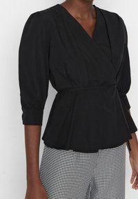 Trendyol Camicetta - black