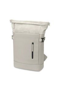 Zaino grigio a rolltop realizzato in materiale sintetico morbido, dotato di una tasca frontale con zip e spallacci laterali regolabili per una chiusura sicura.