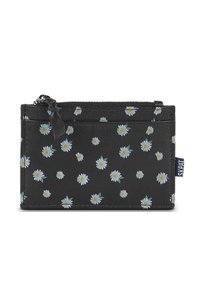 Billetera negra con una superficie texturizada, que presenta un patrón floral de margaritas blancas con pétalos azul claro. Incluye un cierre con cremallera y etiqueta lateral.