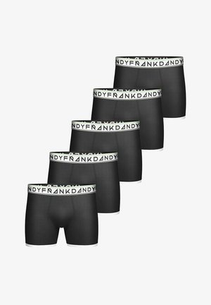 Pięć par czarnych majtek w stylu bokserskim, z białym paskiem z powtarzającym się napisem "FRANK DANDY". Gładka tekstura, dopasowany krój.