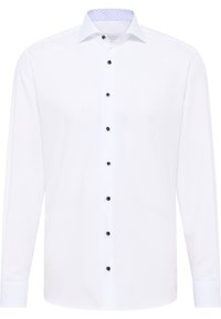 Weißes Langarmhemd mit einem Kentkragen und einem gemusterten Innenfutter, schwarzen Knöpfen und verstellbaren Manschetten. Glattes Baumwollgewebe.