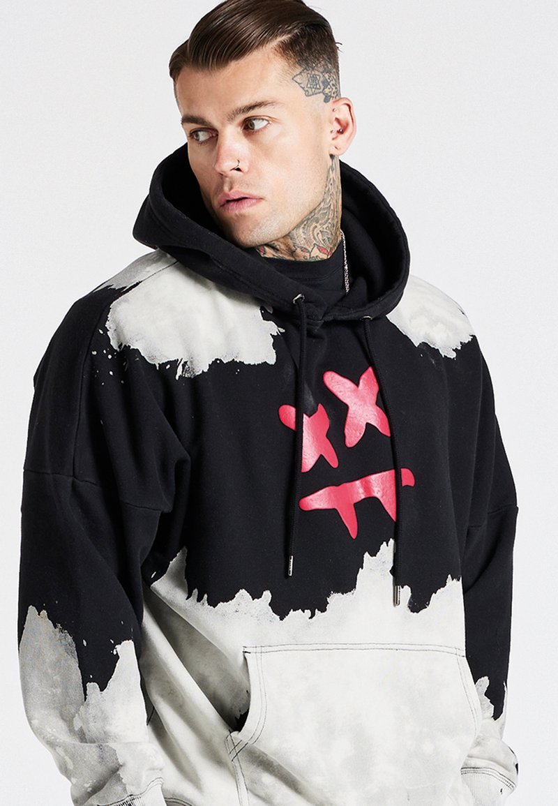 SIKSILK OVERSIZED BLEACH WASH AOKI HOODIE Bluza black/white/czarny