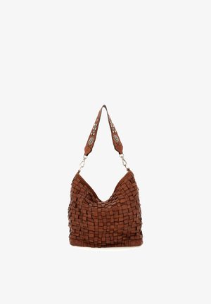 Borsa a tracolla intrecciata in pelle marrone con tracolla removibile, caratterizzata da ricami floreali e fibbie argentate.