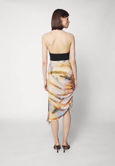 Materiel DIAGONAL GATHERED SKIRT - Pliiatsseelik - golden hour