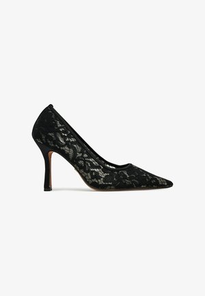 Nine West, - Czółenka