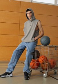 Jordan SPORT SLEEVELESS HOODIE - Top - carbon heather/black
