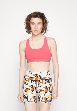 ULTIMATE BRA A-C - Sutiã desportivo de suporte médio - coral petal