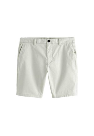 Hellgraue Herren-Casual-Shorts mit Gürtelschlaufen, Seitentaschen, Knopfverschluss und Reißverschluss, flach auf weißem Hintergrund dargestellt.