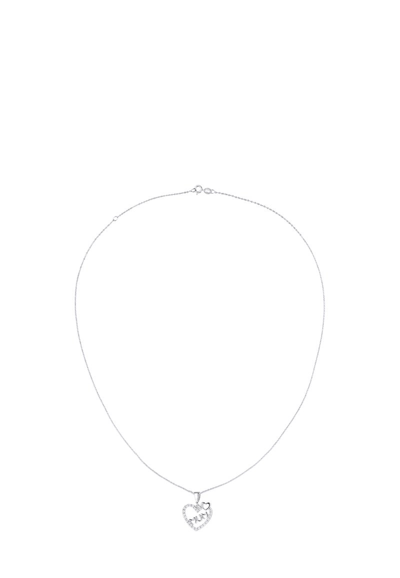 Sudraba ķēdes kaklarota ar sirds formas piekariņu, kurš rotāts ar maziem caurspīdīgiem akmeņiem un mazāku sirds detaļu iekšpusē.