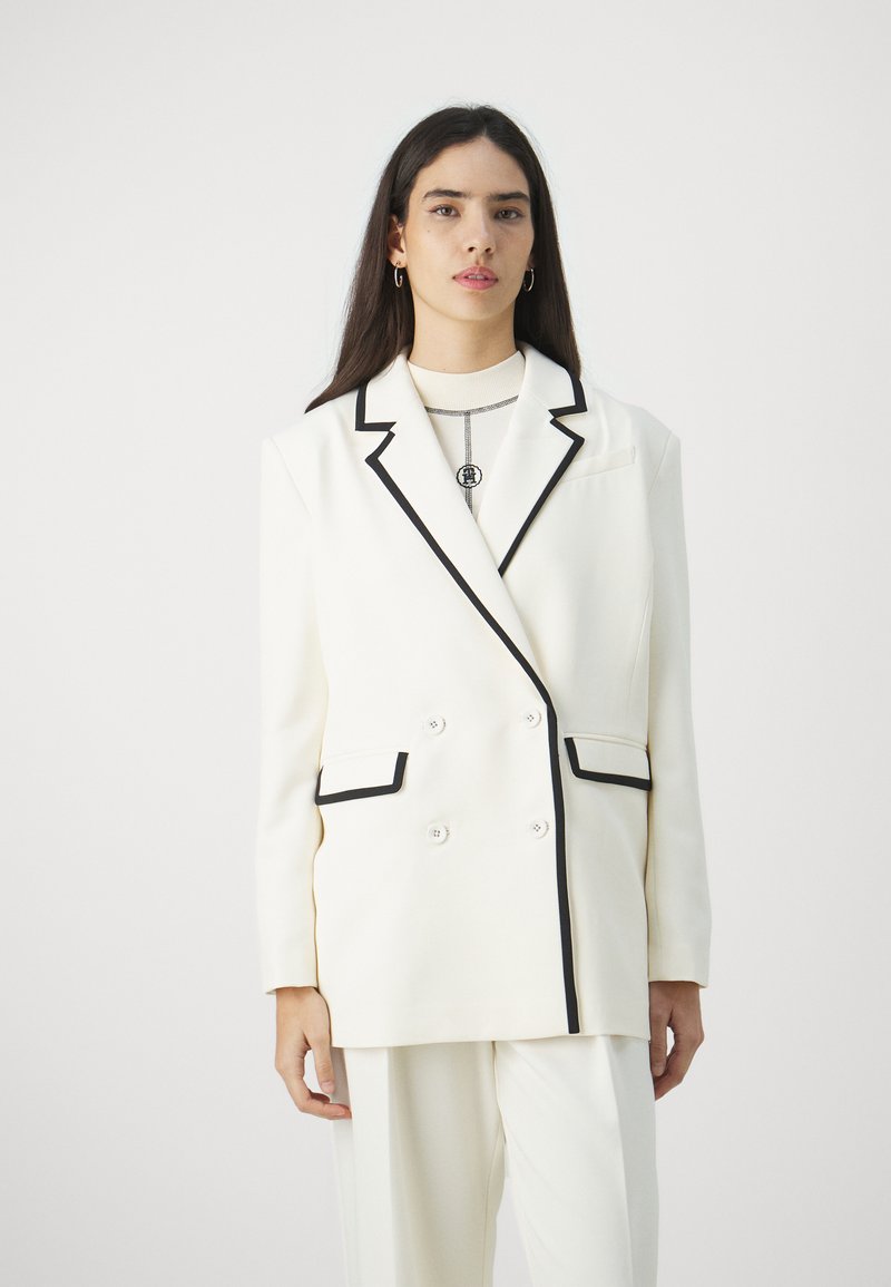 Custommade FALIPPA - Suknjič - whisper white